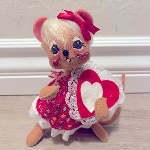 Annalee Valentine heart girl 6” 1998